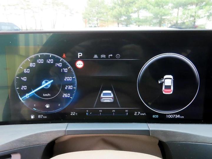 Kia K8 2.5 Gasoline Signature 10