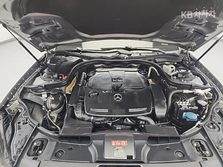 Mercedes-Benz CLS-Class W218 CLS350 Gasoline AMG Sport Package W218 6