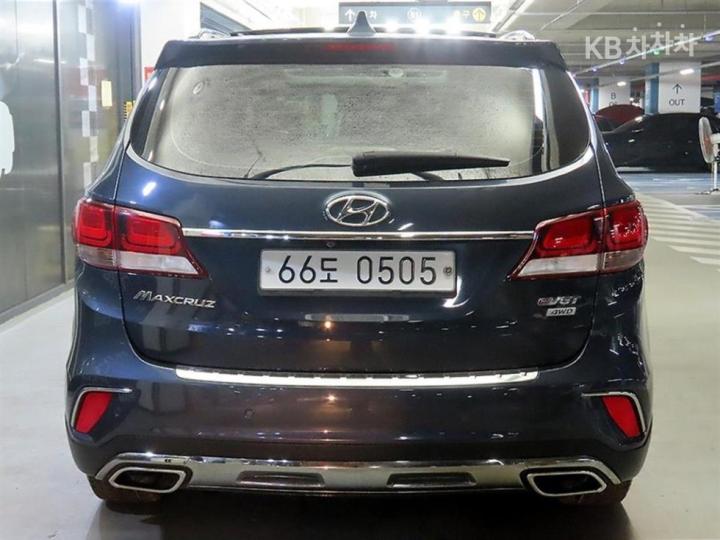 Hyundai Maxcruz Diesel e-VGT R2.2 4WD Finest Edition 6