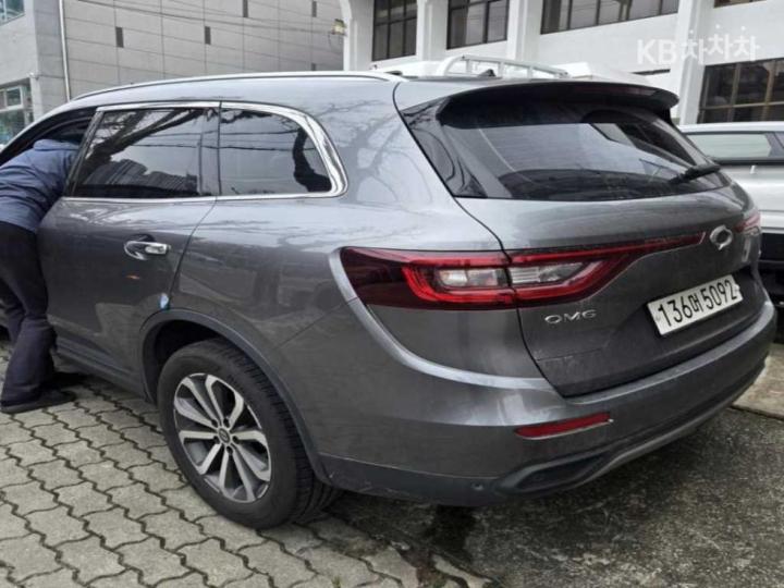 Renault QM6 2.0 LPe 2WD RE 7