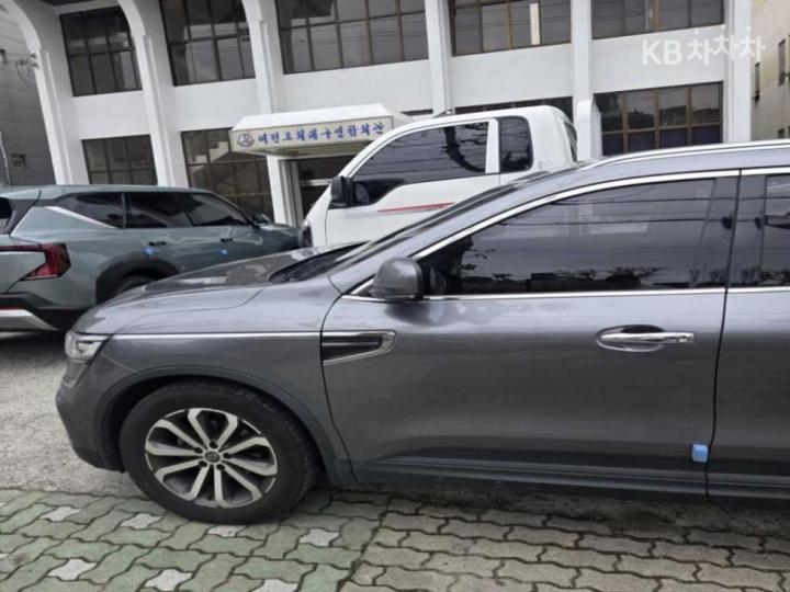 Renault QM6 2.0 LPe 2WD RE 10