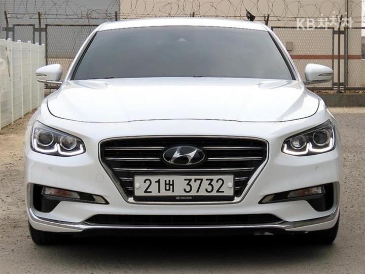 Hyundai Grandeur IG 2.4 Modern Base Type