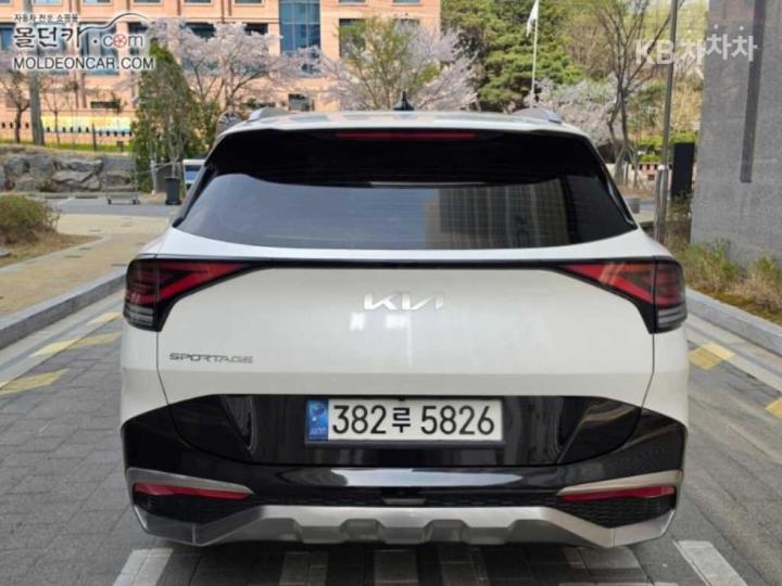 Kia Sportage The G1.6 T-GDI 2WD Noblesse 4