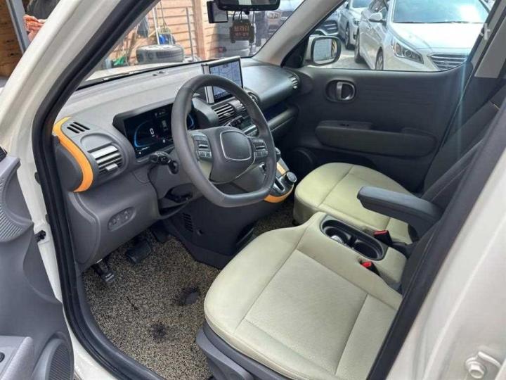 Hyundai Casper 1.0 Gasoline Inspiration 8