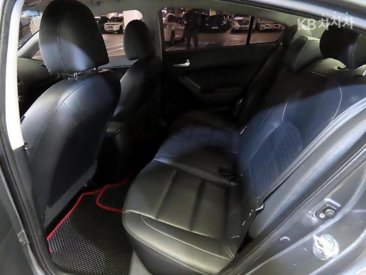 Kia K3 1.6 Gasoline Trendy Style 8