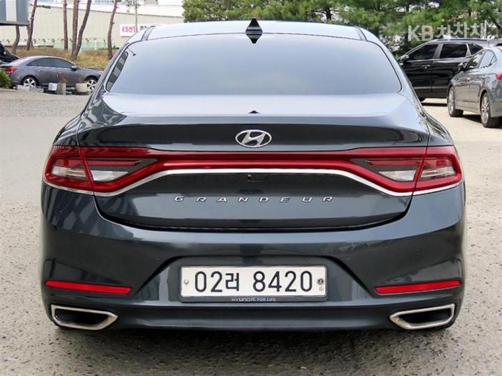 Hyundai Grandeur IG 2.4 Premium Base Type 5
