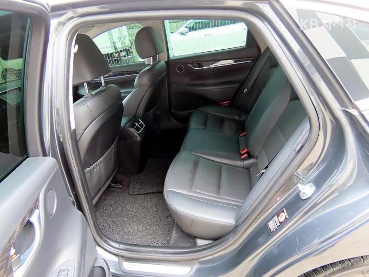 Hyundai Grandeur IG 2.4 Premium Base Type 7