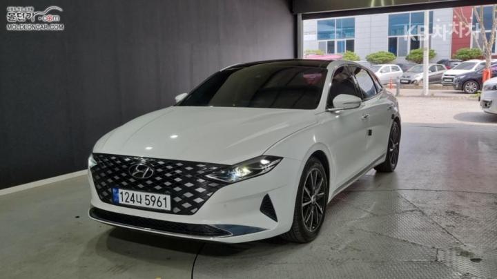 Hyundai Grandeur LPi 3.0 Premium 2