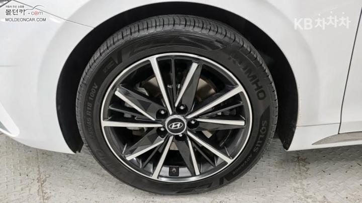 Hyundai Grandeur LPi 3.0 Premium 7