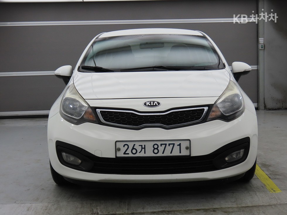 2014 - kia pride