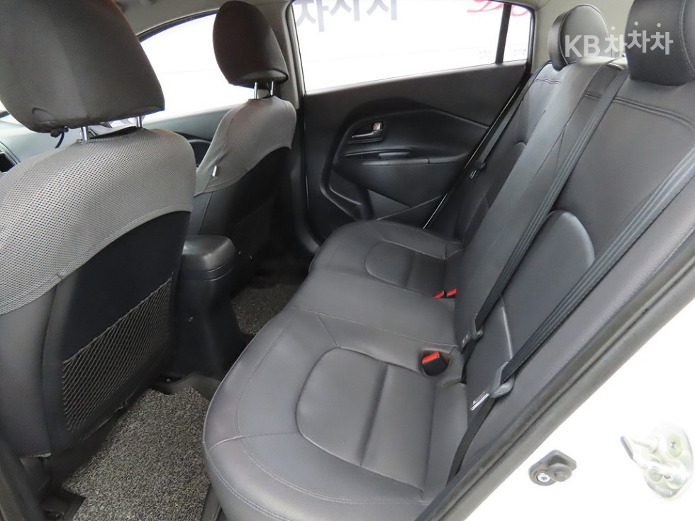2014 - kia pride