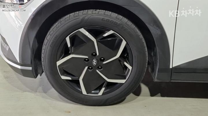 Hyundai IONIQ 5 2WD Base Type 7