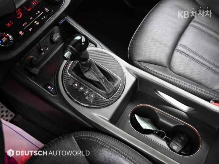 Kia Sportage R Diesel 2WD Prestige 10