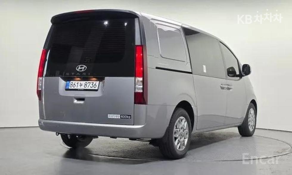 Hyundai Staria — miniaturë 2