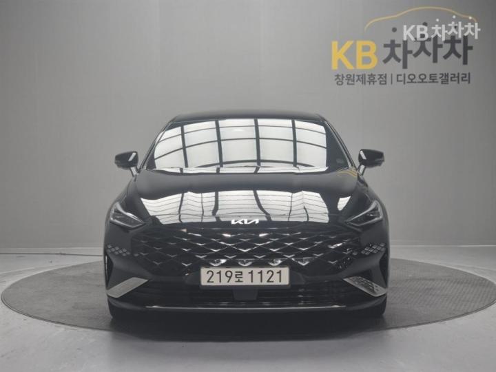 Kia K8 Hybrid 1.6 Turbo Noblesse