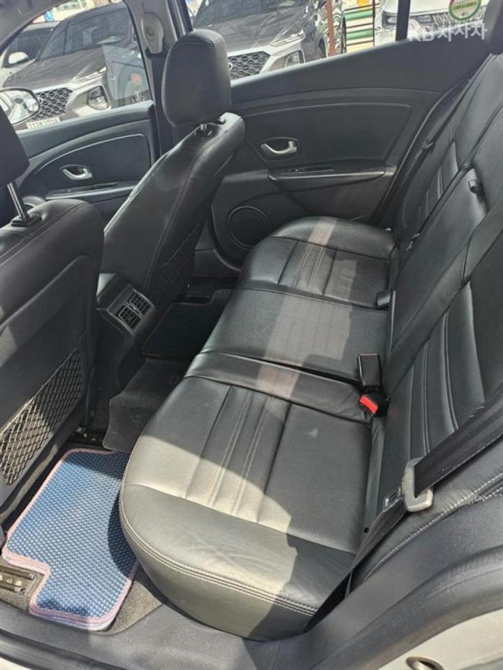 Renault SM3 New SE PLUS 10