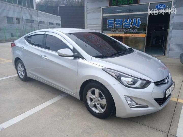 Hyundai Avante 1.6 GDi Smart Base Type 4