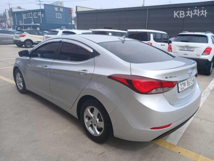 Hyundai Avante 1.6 GDi Smart Base Type 7