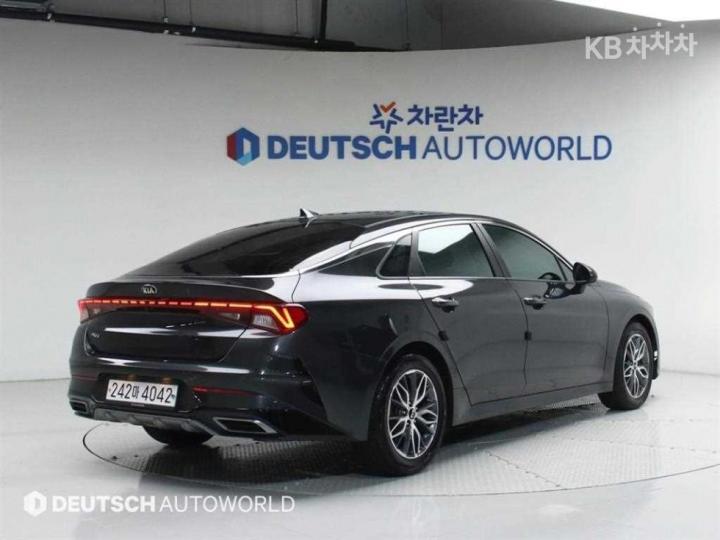 Kia K5 2.0 Gasoline Noblesse 3