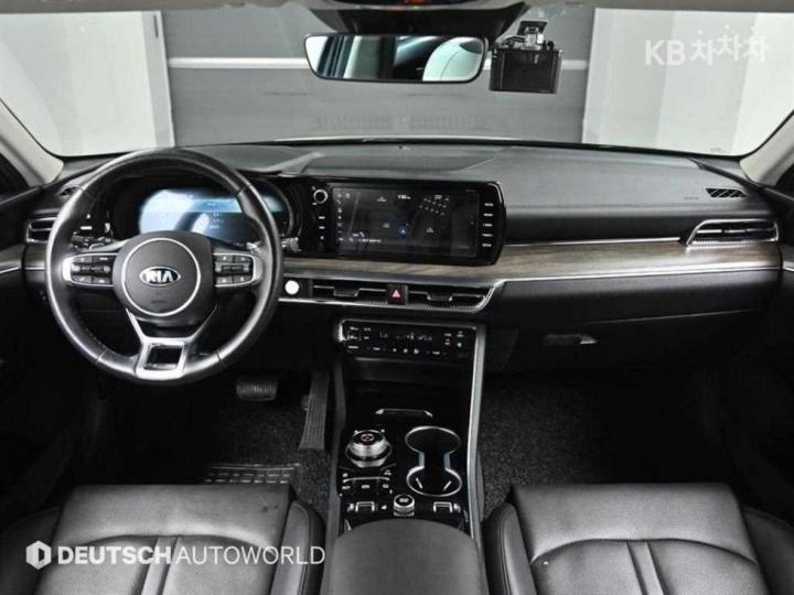 Kia K5 2.0 Gasoline Noblesse 8
