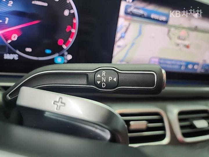 Mercedes-Benz GLE-Class V167 450 4Matic 9