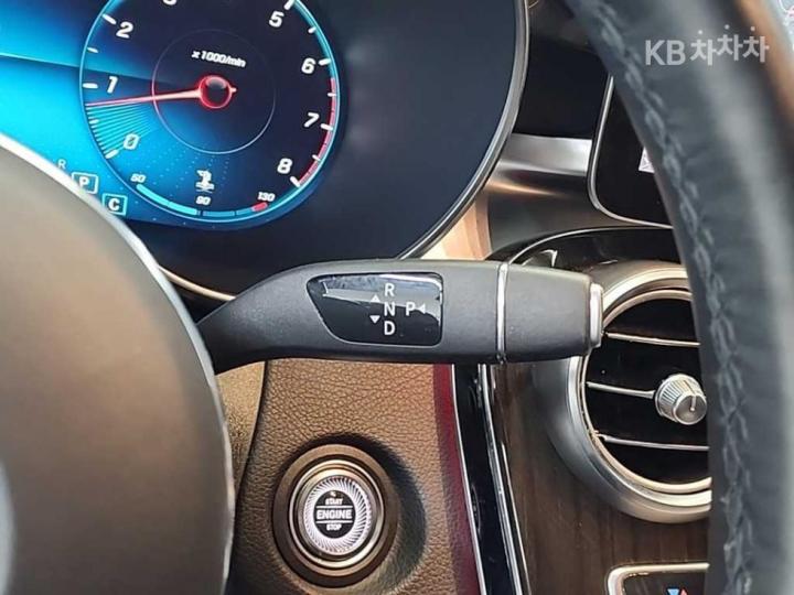 Mercedes-Benz GLC-Class X253 300 4Matic Base Type 9