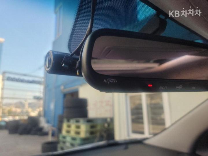 Kia Sportage R Diesel 2WD 9