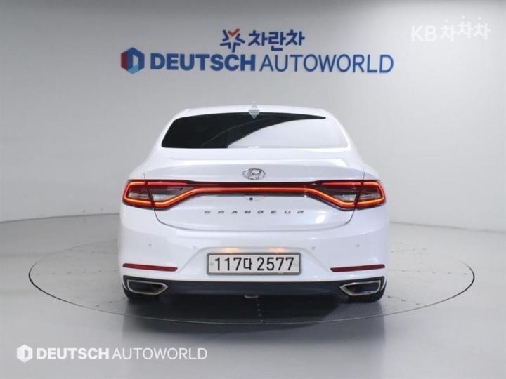 Hyundai Grandeur IG 3.0 LPi Modern 3