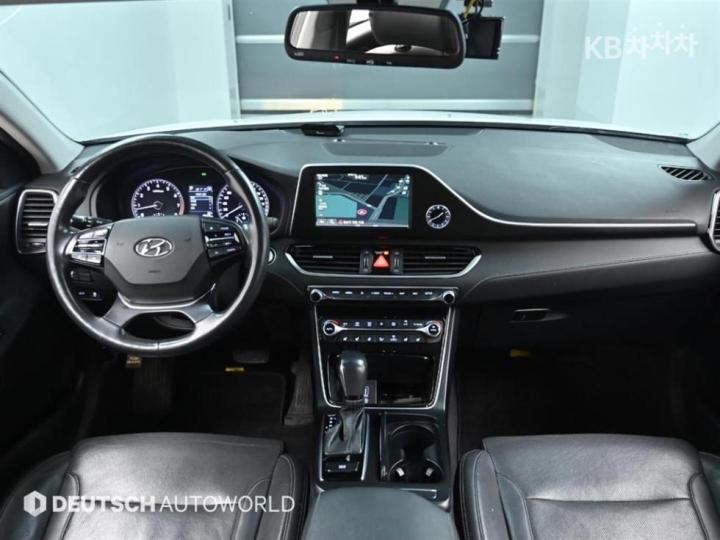 Hyundai Grandeur IG 3.0 LPi Modern 8