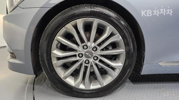 Hyundai Genesis DH G330 Modern 6