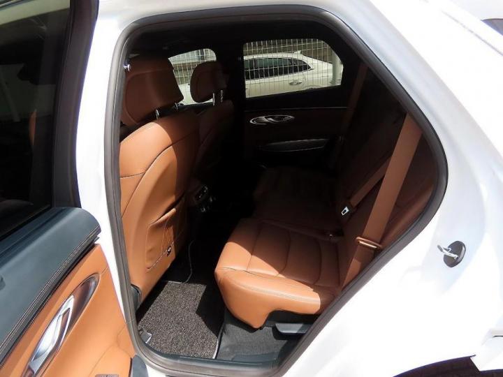 Genesis GV70 Gasoline 2.5T 2WD 7