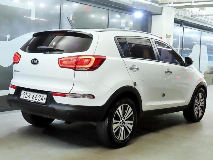 Kia Sportage R Diesel 2WD Prestige 5