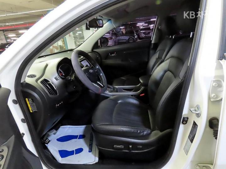 Kia Sportage R Diesel 2WD Prestige 7