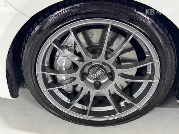 Mercedes-Benz A-Class A45 AMG 10