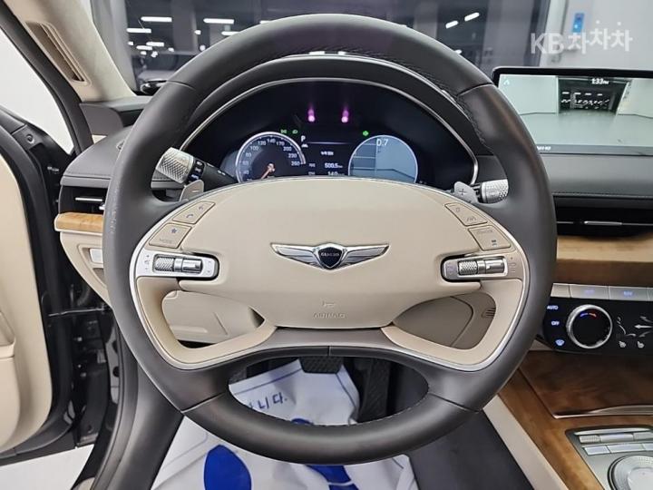 Genesis G80 RG3 2.5 T-GDi AWD 10
