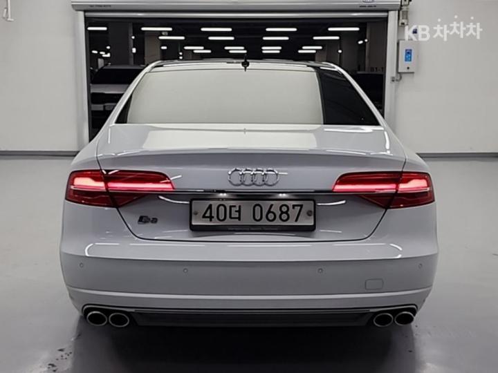 Audi A8 NEW 60 TDI Quattro LWB 4