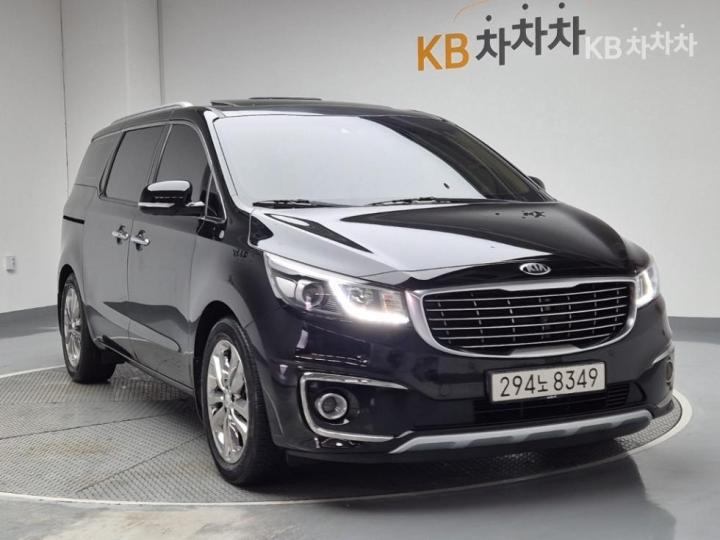 Kia Carnival 2.2 Diesel Noblesse Special 5