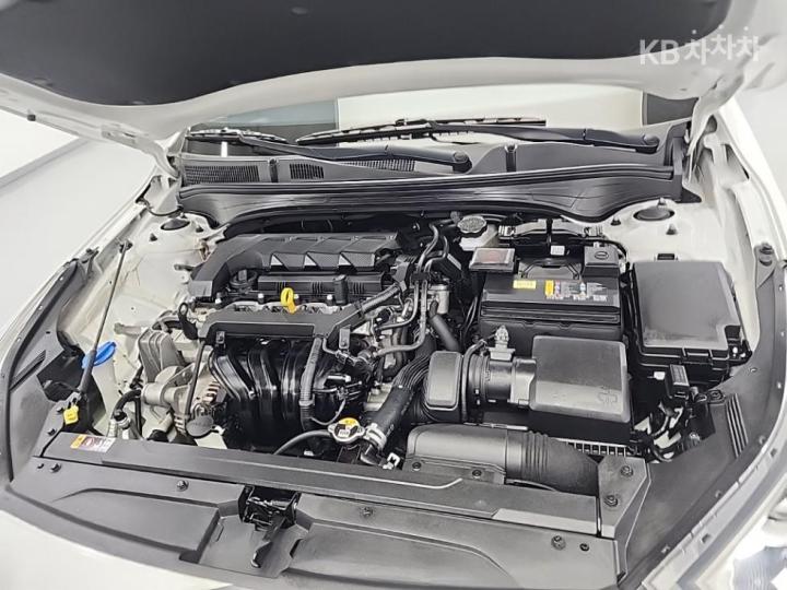 Kia K3 1.6 Gasoline Luxury 6