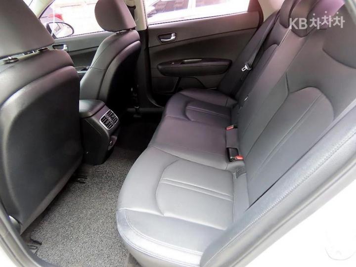 Kia K5 2.0 LPI Prestige 7