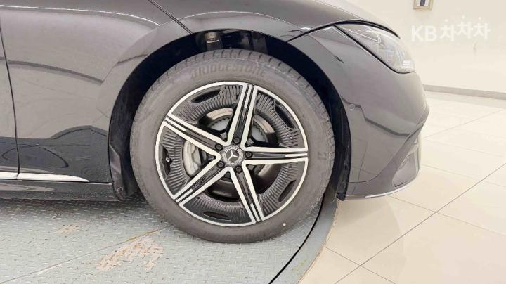 Mercedes-Benz EQE-Class V295 EQE350+ Base Type 10