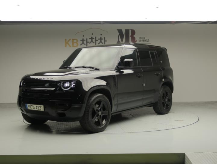 Land Rover Defender L663 110 D250 SE