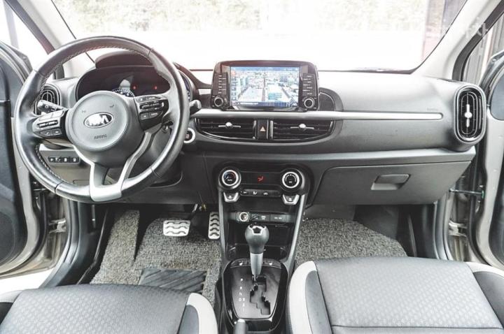 Kia Morning JA Prestige 9