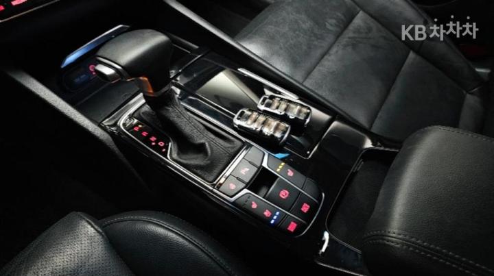 Kia K7 2.4 GDI Prestige 8