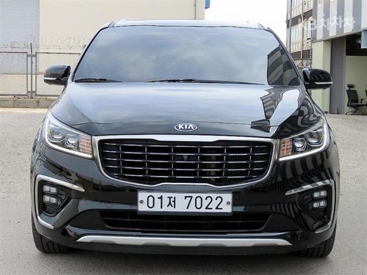 Kia Carnival 2.2 Diesel Limousine President