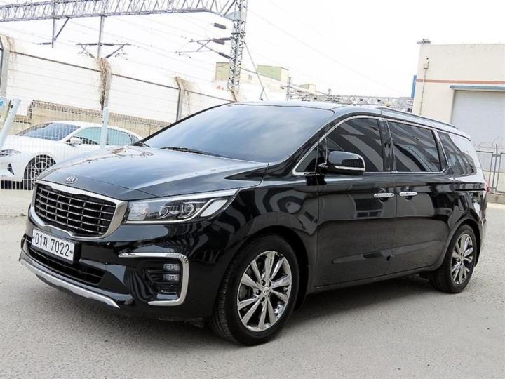 Kia Carnival 2.2 Diesel Limousine President 3
