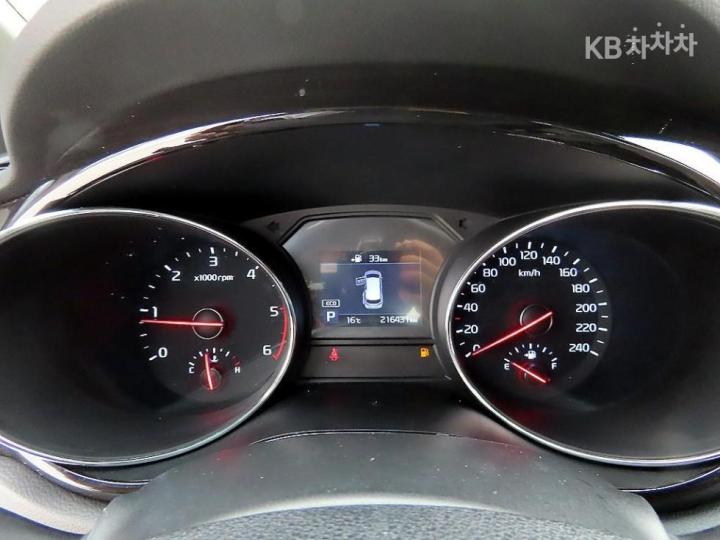 Kia Carnival 2.2 Diesel Limousine President 10