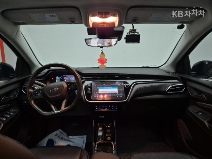 Chevrolet Bolt EUV Premier 8
