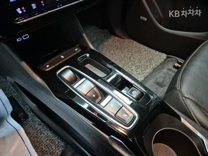 Chevrolet Bolt EUV Premier 9