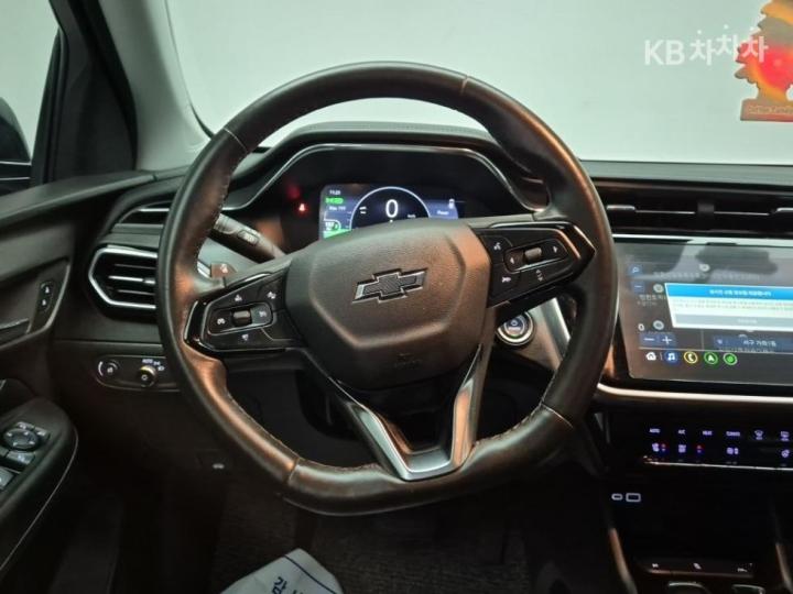 Chevrolet Bolt EUV Premier 10