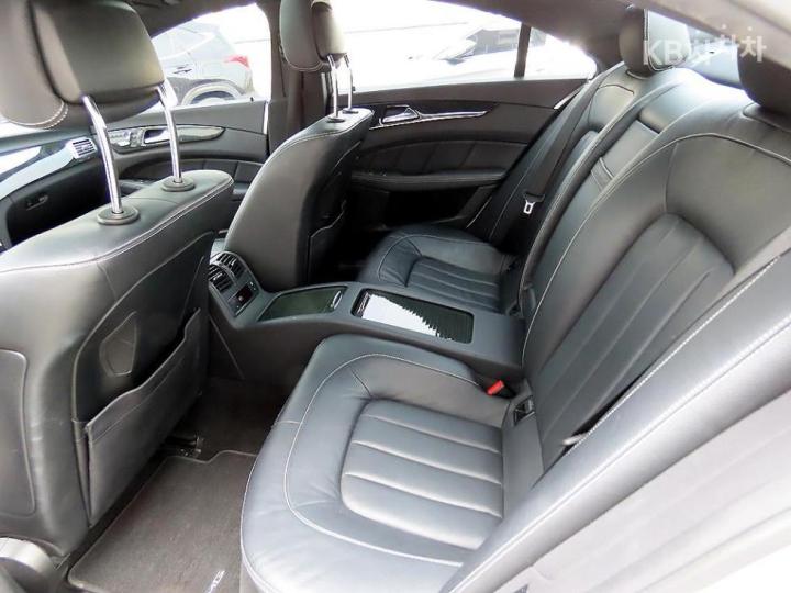 Mercedes-Benz CLS-Class W218 CLS400 W218 7